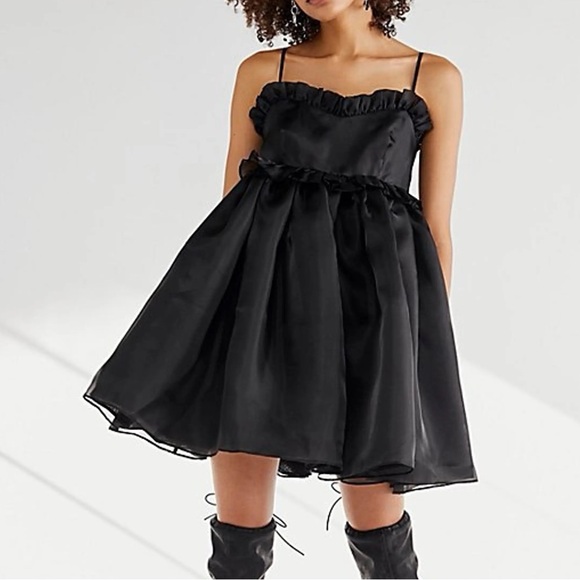 Selkie Dresses & Skirts - Selkie Rosebud Dress in Black